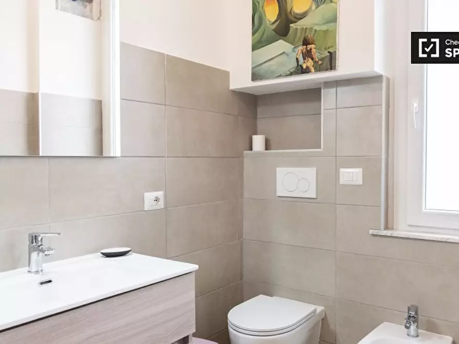 Immagine 10 di Camera condivisa in affitto  in Via Fara Sabina a Roma