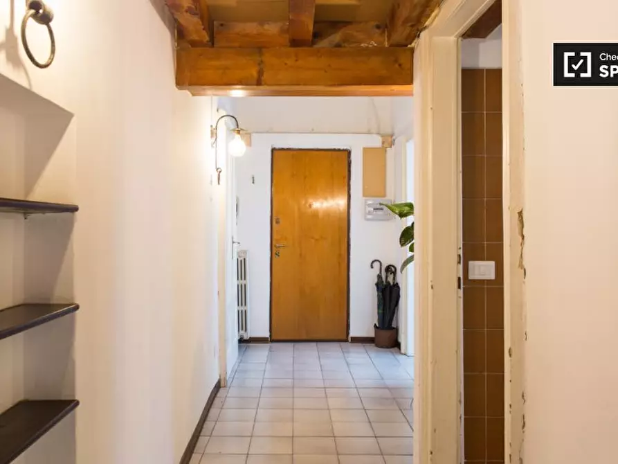 Immagine 8 di Camera condivisa in affitto  in via Curtatone a Milano