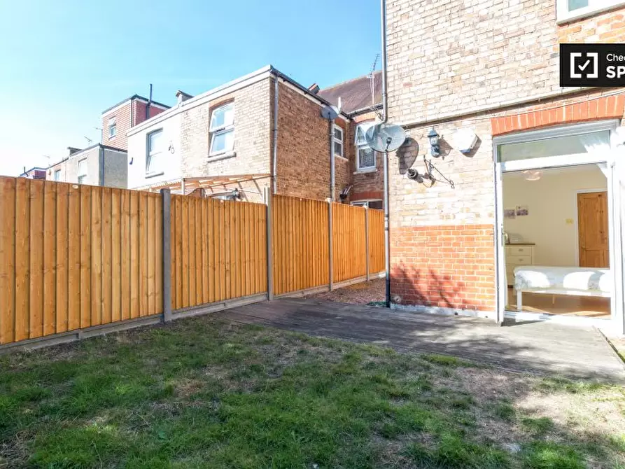 Immagine 12 di Appartamento in affitto  in Heath Rd, Harrow HA1 4DA, UK a Harrow