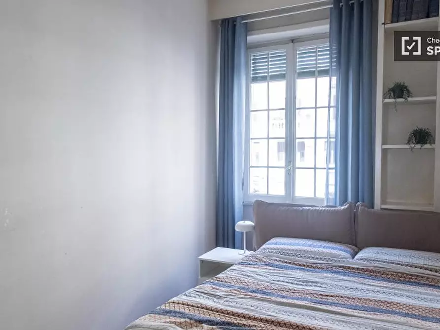 Immagine 2 di Camera condivisa in affitto  in Via Cesare Fracassini a Roma