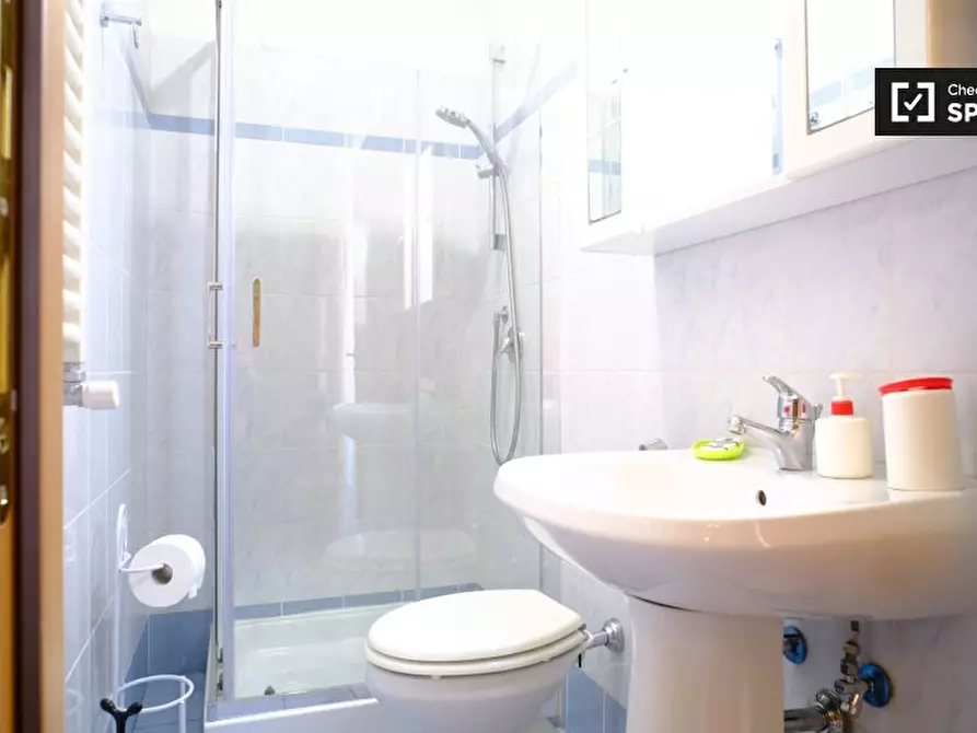 Immagine 14 di Residence in affitto  in Via Albalonga a Roma