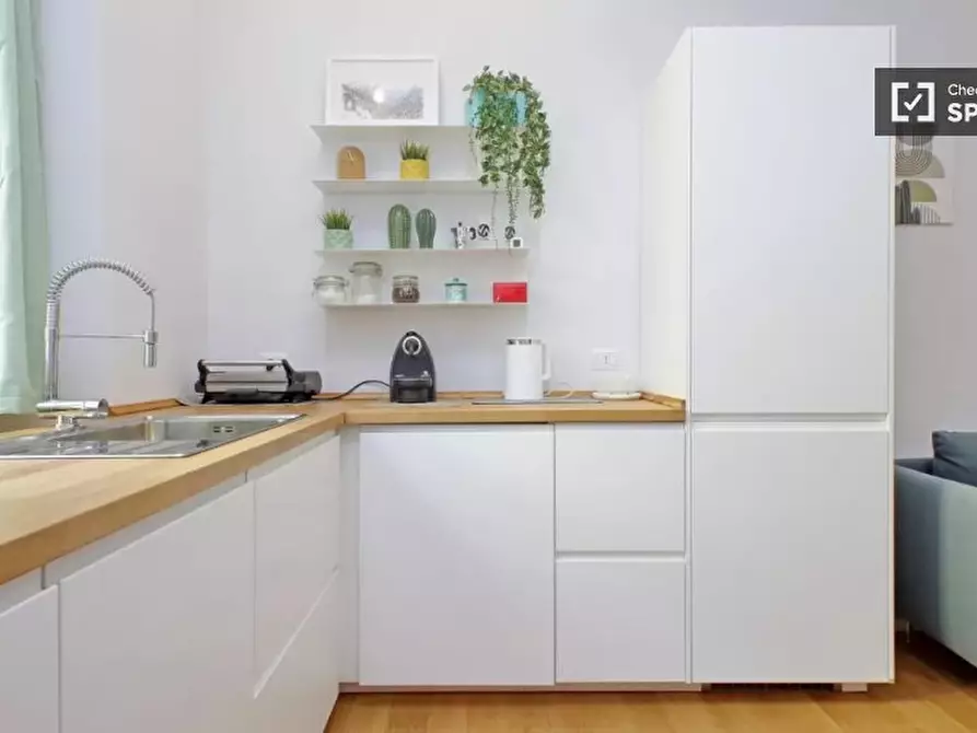 Immagine 10 di Appartamento in affitto  in Via Lorenzo il Magnifico a Roma