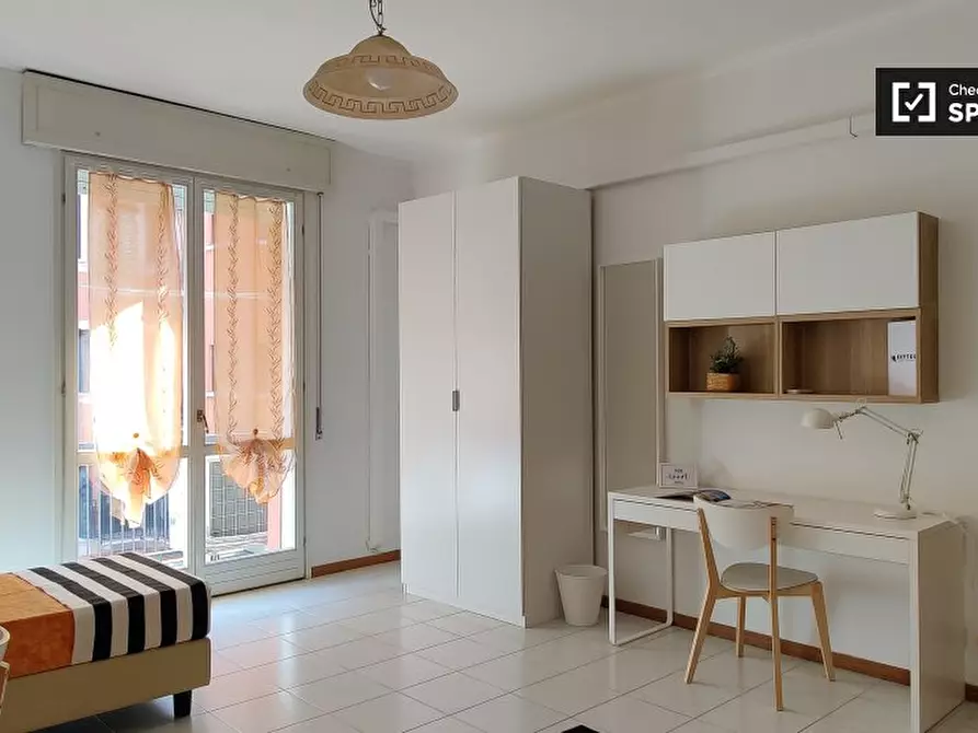 Immagine 12 di Camera condivisa in affitto  in Viale Monza a Milano