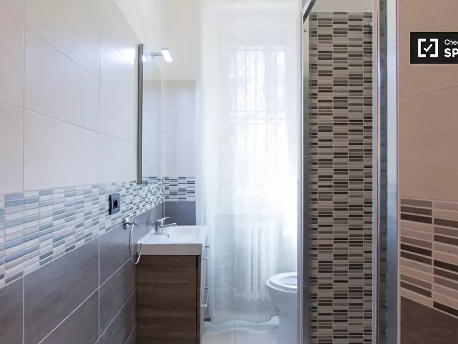 Immagine 10 di Ufficio in affitto  in Via Gavirate a Milano