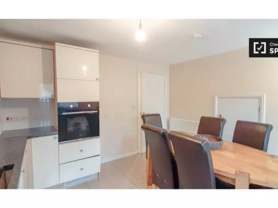 Immagine 10 di Appartamento in affitto  in Hill View Dr a Eltham