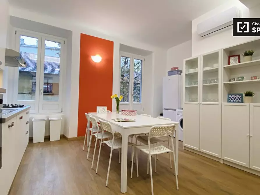 Immagine 5 di Camera condivisa in affitto  in P.za XXV Aprile a Milano