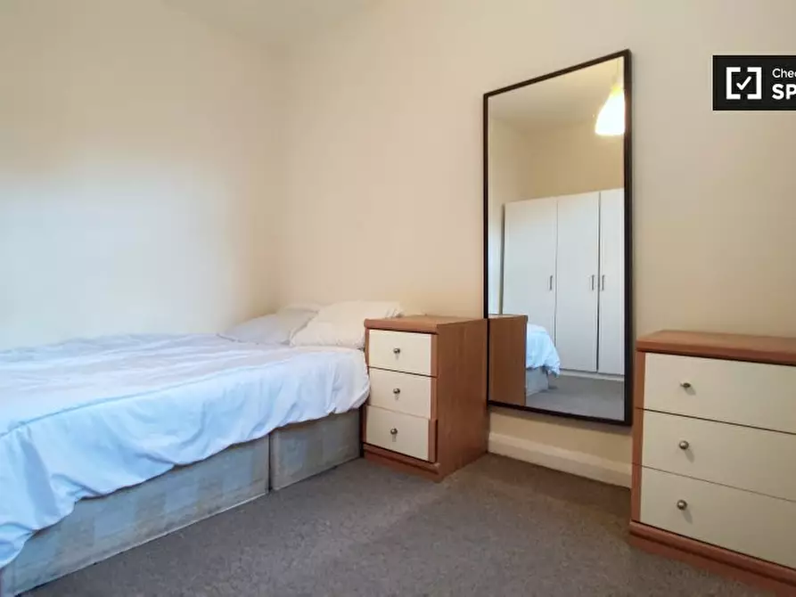 Immagine 2 di Camera condivisa in affitto  in Berriman Rd a Islington