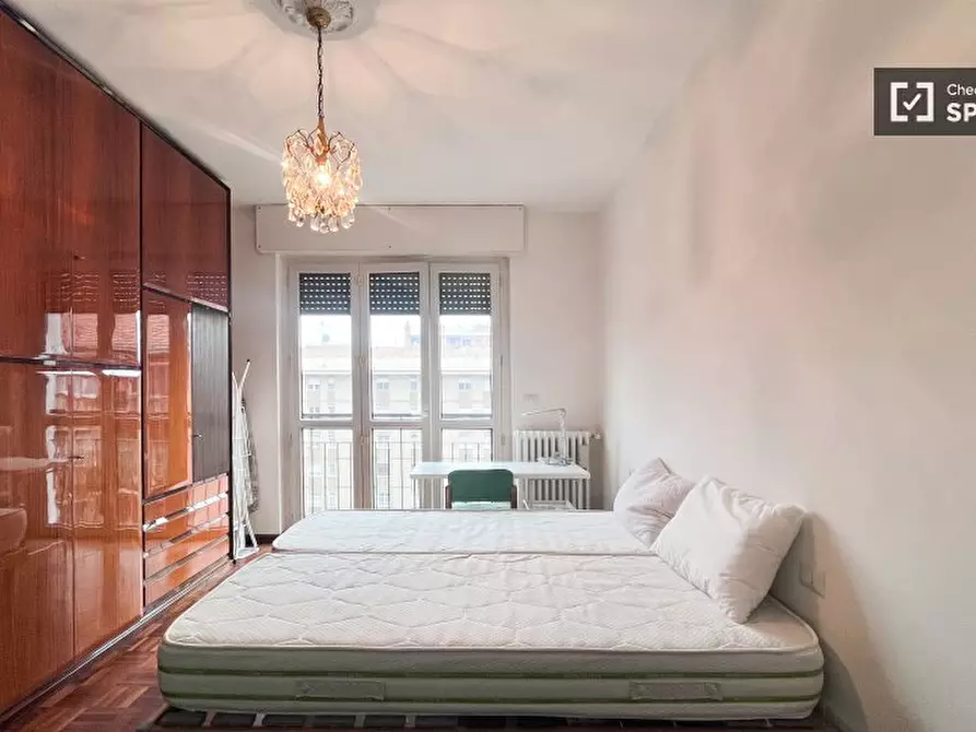 Immagine 13 di Camera condivisa in affitto  in Via Orbetello a Milano