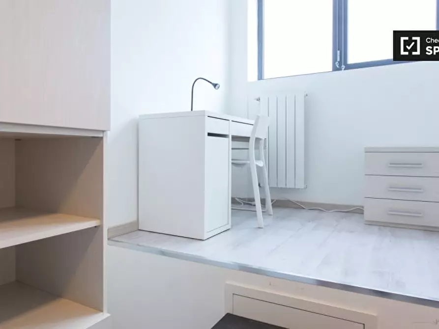 Immagine 18 di Camera condivisa in affitto  in Via Acerenza a Milano