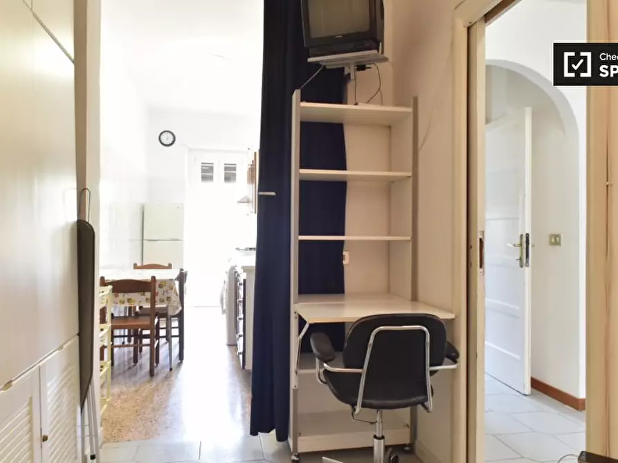 Immagine 3 di Camera condivisa in affitto  in Via Augusto Murri a Roma