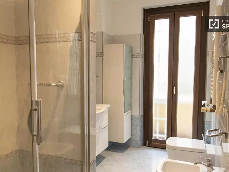 Immagine 9 di Camera condivisa in affitto  in Viale Ippocrate a Roma