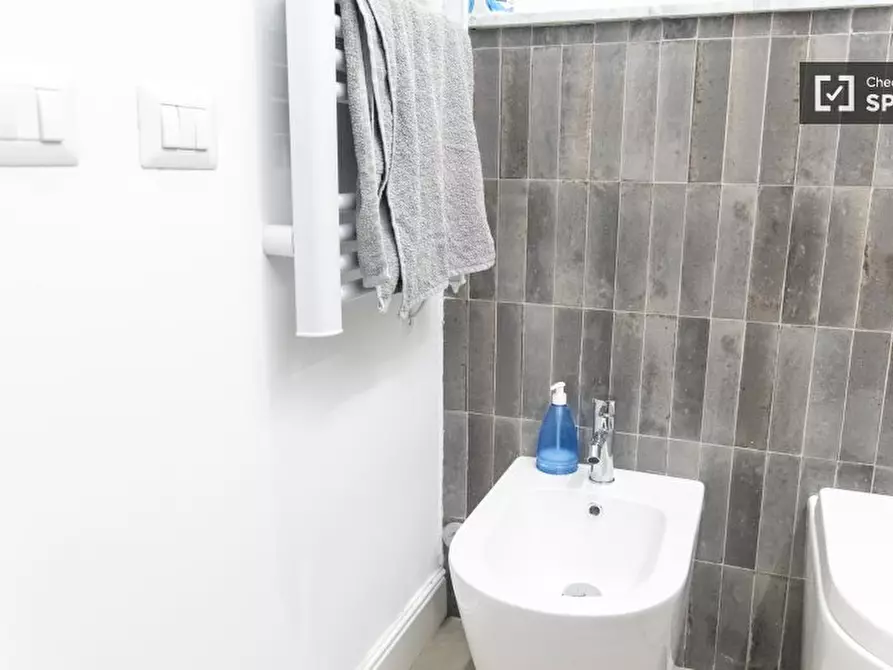 Immagine 7 di Ufficio in affitto  in Via Tuscolana a Roma