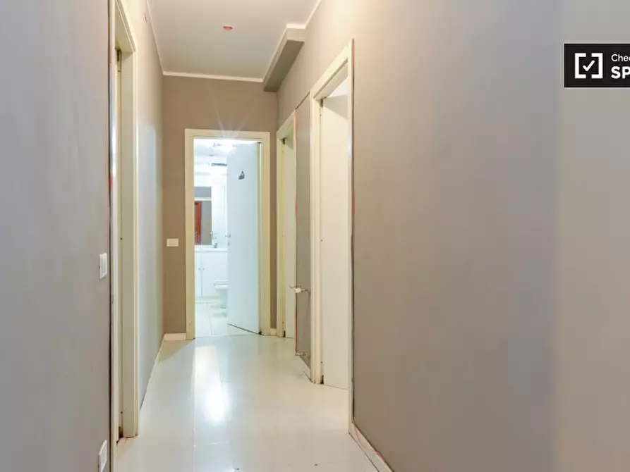 Immagine 16 di Camera condivisa in affitto  in Via Edoardo Jenner, 00151 Roma RM, Italy a Roma