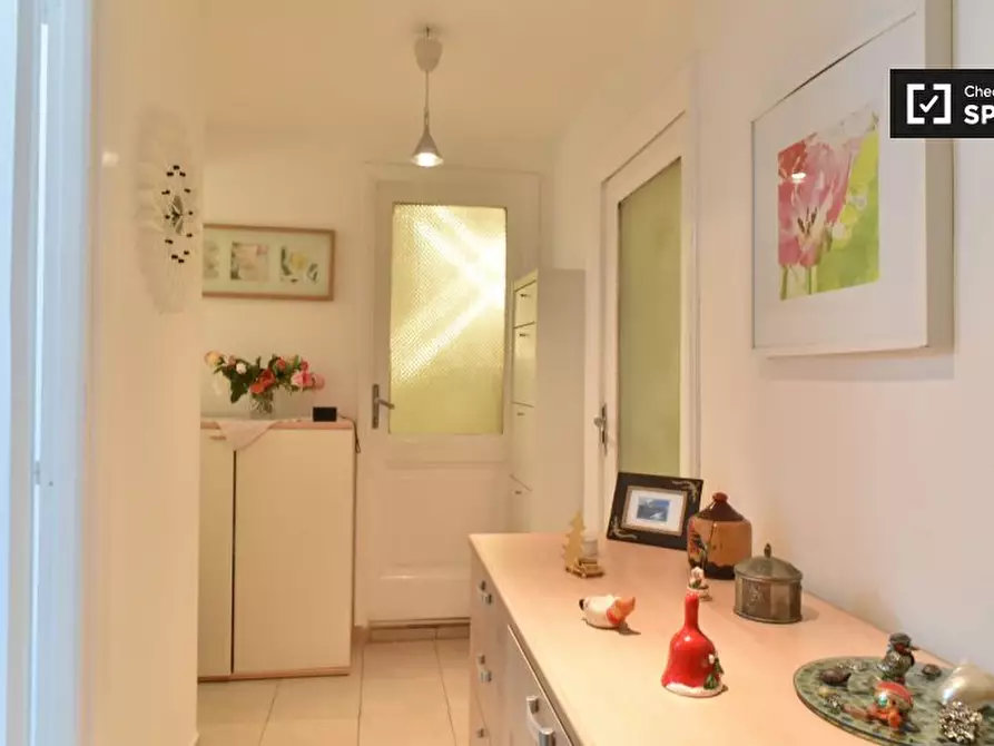 Immagine 12 di Camera condivisa in affitto  in Via Filippo Turati a Roma