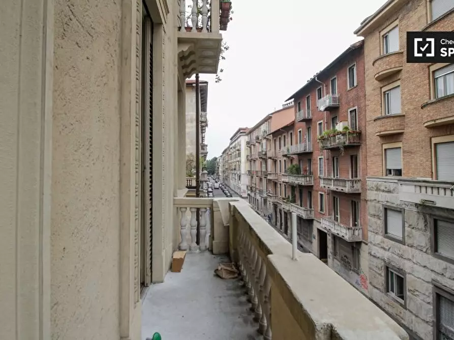 Immagine 4 di Camera condivisa in affitto  in Corso S. Maurizio a Torino