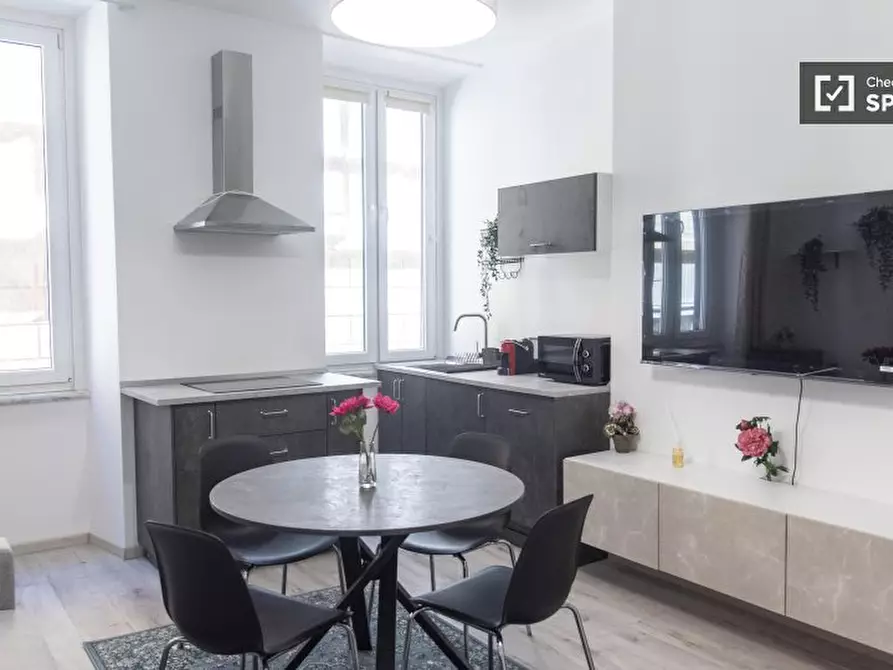 Immagine 12 di Appartamento in affitto  in Via di Gesù e Maria a Roma