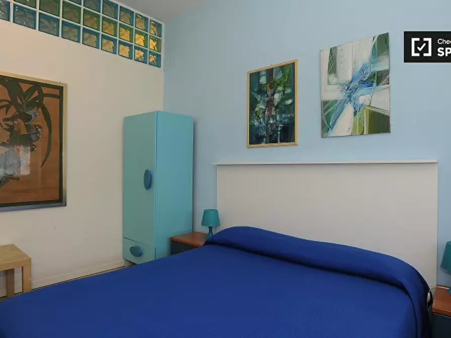 Immagine 3 di Camera condivisa in affitto  in Viale dell'Arte, 00144 Roma RM, Italy a Roma