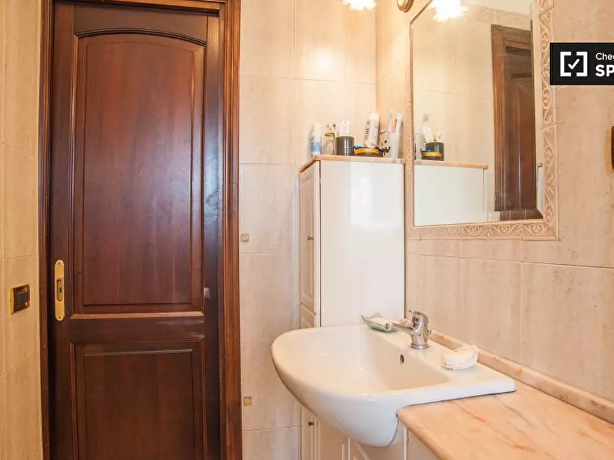 Immagine 12 di Camera condivisa in affitto  in Via Francesco Bianchi, 00133 Roma RM, Italy a Roma