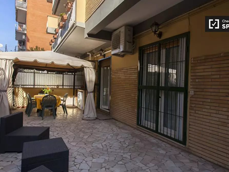 Immagine 8 di Appartamento in affitto  in Via Mattia Battistini, 00167 Roma RM, Italy a Roma