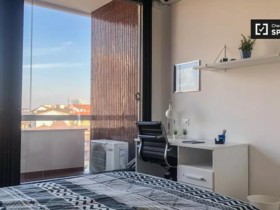 Immagine 2 di Camera condivisa in affitto  in Piazzale Lugano a Milano