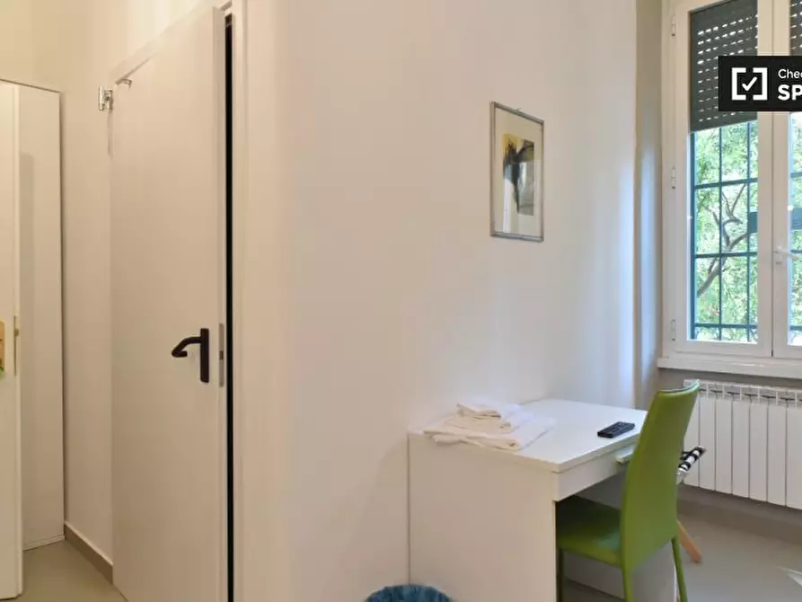 Immagine 3 di Camera condivisa in affitto  in Via dei Giovi, 00141 Roma RM, Italy a Roma