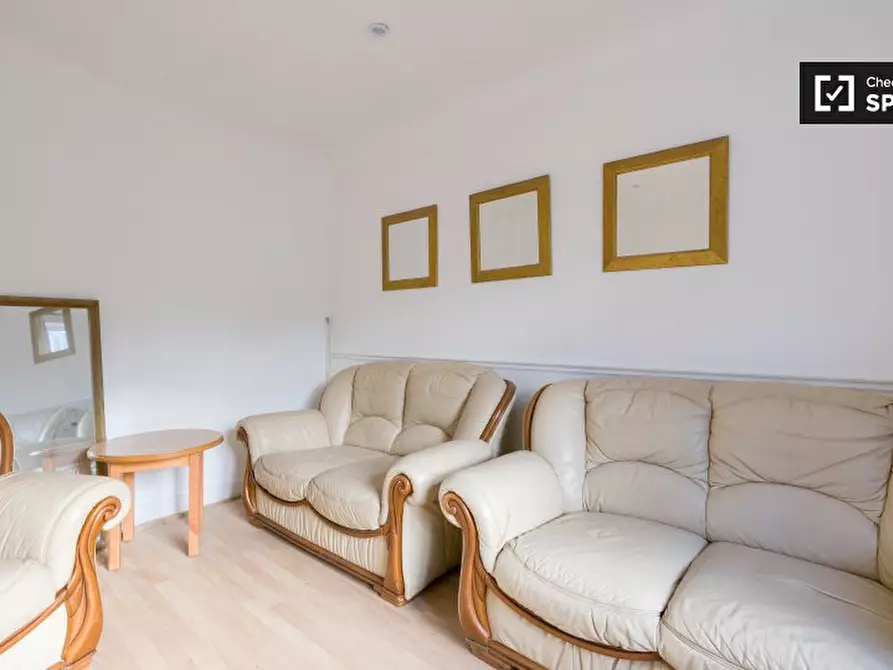 Immagine 3 di Appartamento in affitto  in Heathfield Park Drive a Barking