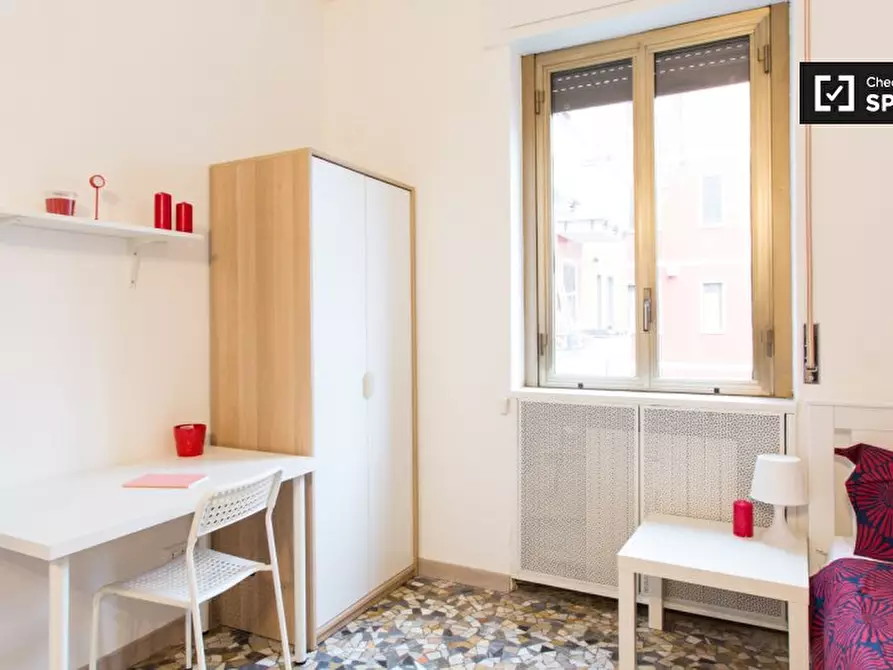 Immagine 2 di Camera condivisa in affitto  in Via Rutilia a Milano