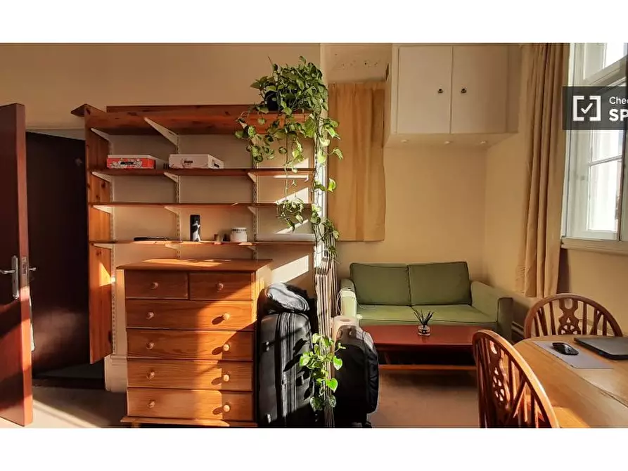 Immagine 3 di Ufficio in affitto  in St Anns Villas a Kensington
