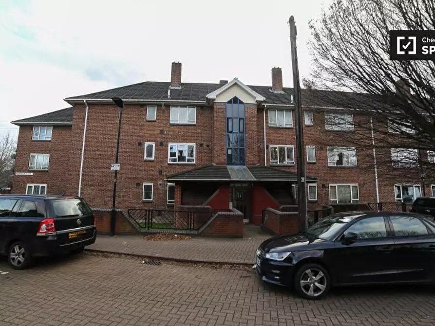 Immagine 11 di Camera condivisa in affitto  in Martindale Ave a East Ham