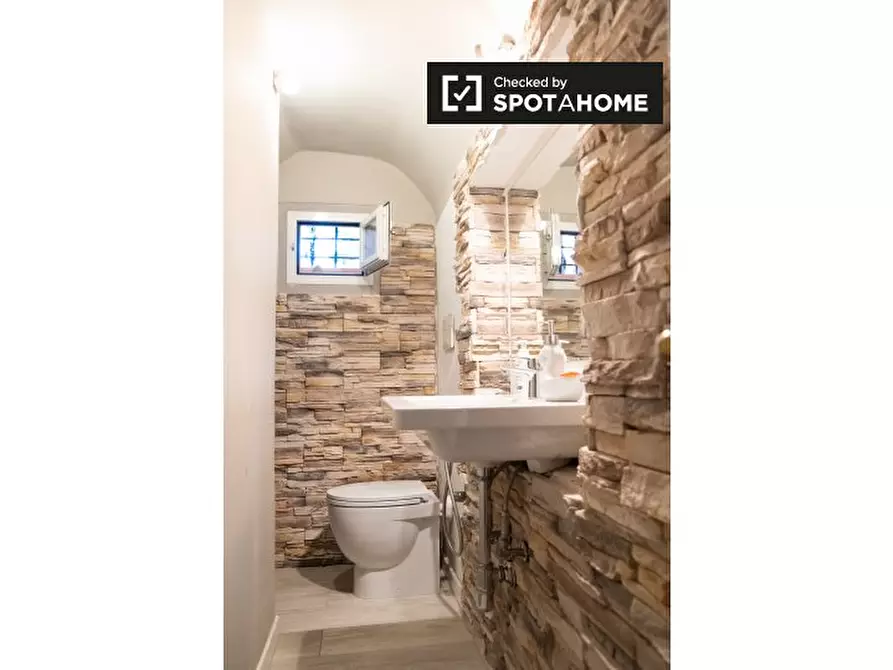 Immagine 9 di Appartamento in affitto  in Via dei Giovi a Roma