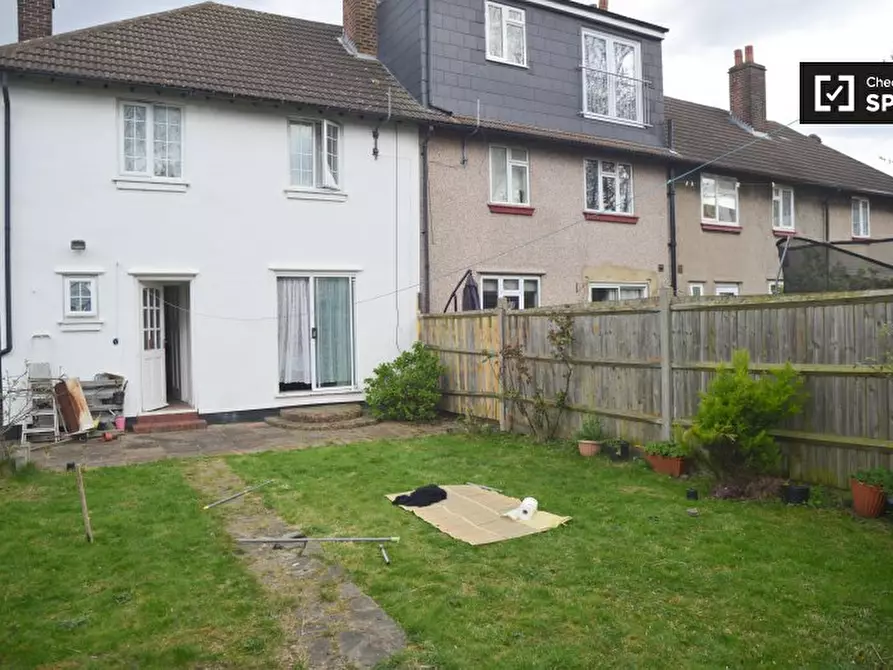 Immagine 9 di Camera condivisa in affitto  in Marvels Ln a Greenwich