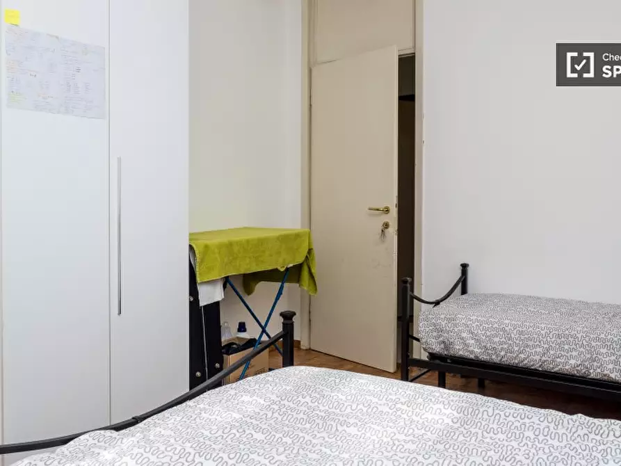 Immagine 5 di Camera condivisa in affitto  in Via Emilio de Marchi a Milano