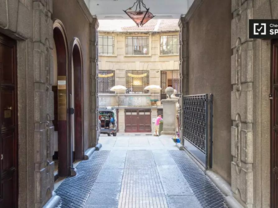 Immagine 13 di Camera condivisa in affitto  in Via Plinio a Milano