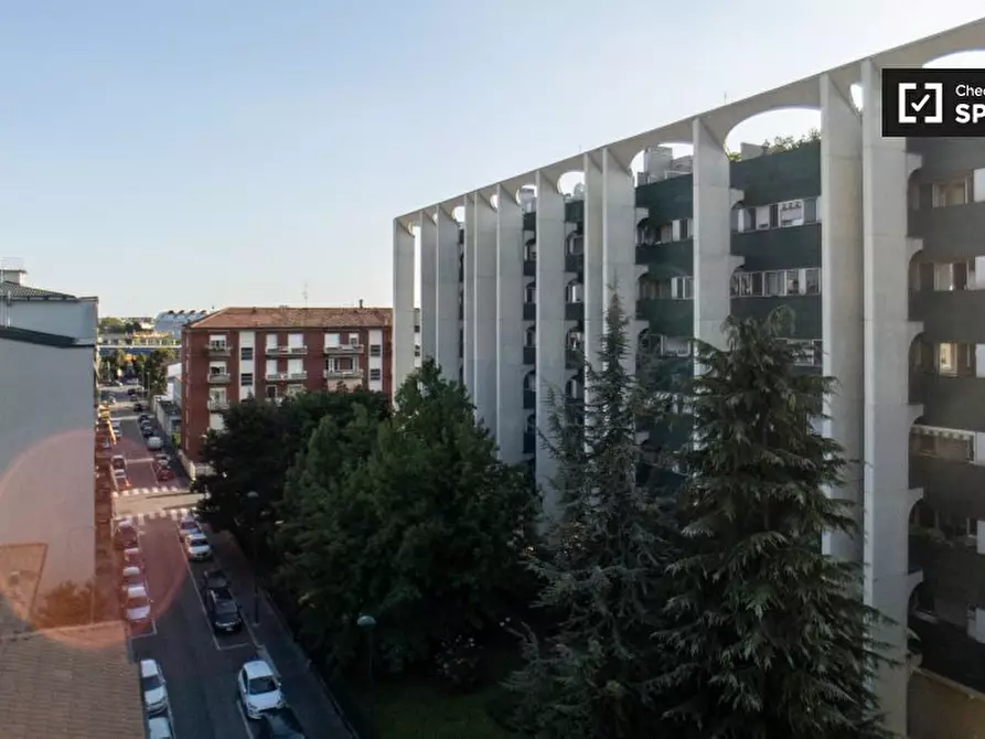 Immagine 5 di Camera condivisa in affitto  in Via Francesco Baracca a Sesto San Giovanni