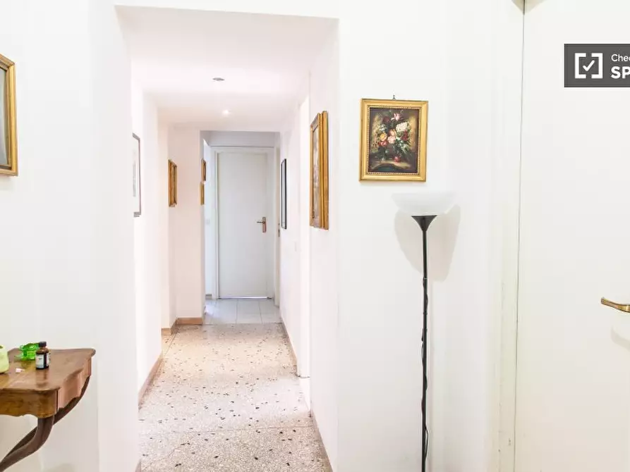 Immagine 11 di Camera condivisa in affitto  in Via Calpurnio Fiamma a Roma
