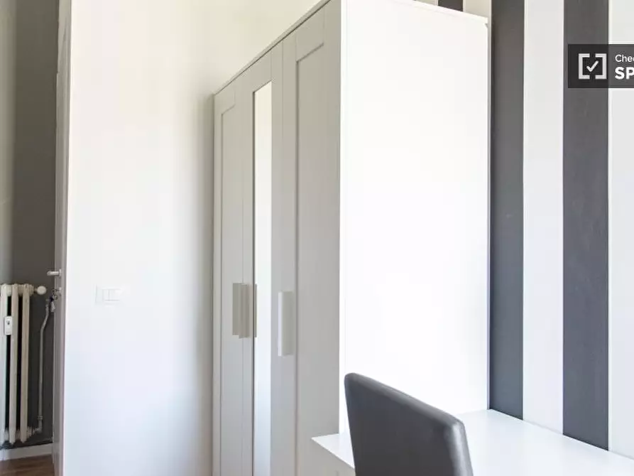 Immagine 4 di Camera condivisa in affitto  in Piazza Regina Margherita a Roma