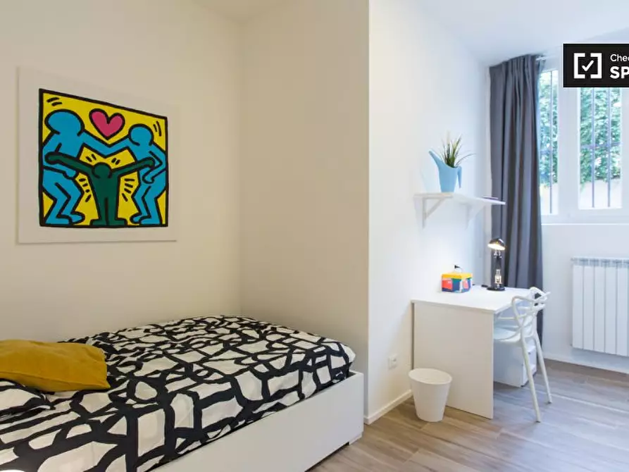 Immagine 2 di Camera condivisa in affitto  in Via Alessandro Milesi a Milano