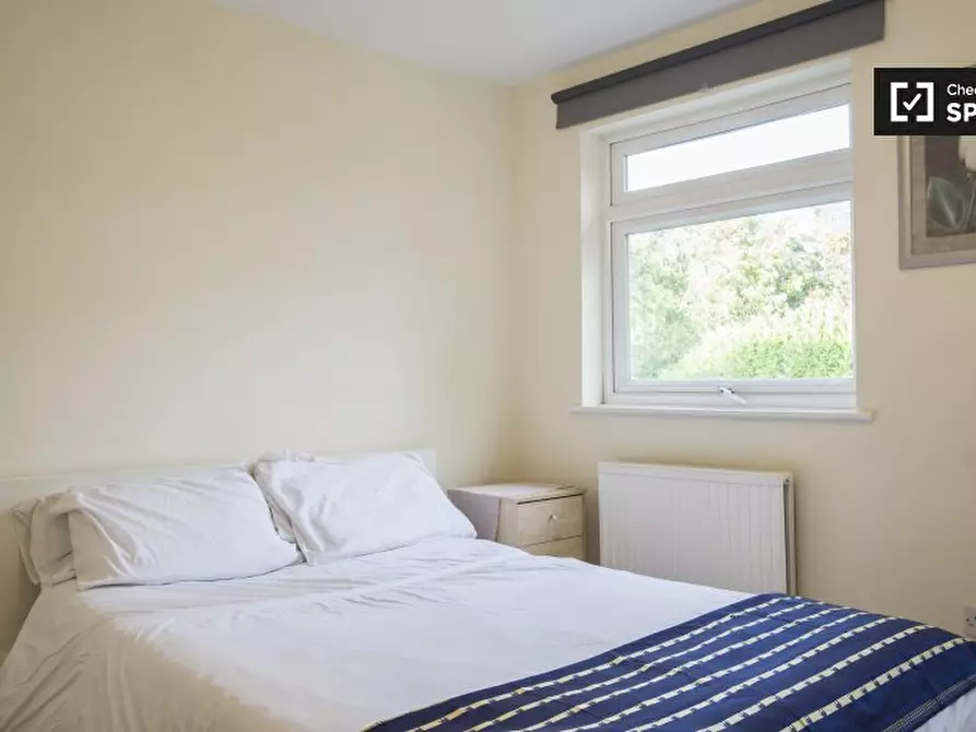 Immagine 3 di Camera condivisa in affitto  in Blossom Cl a Ealing