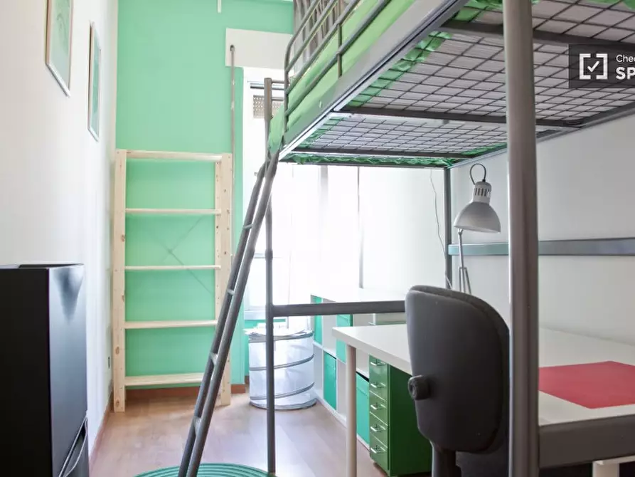 Immagine 3 di Camera condivisa in affitto  in Viale Libia a Roma