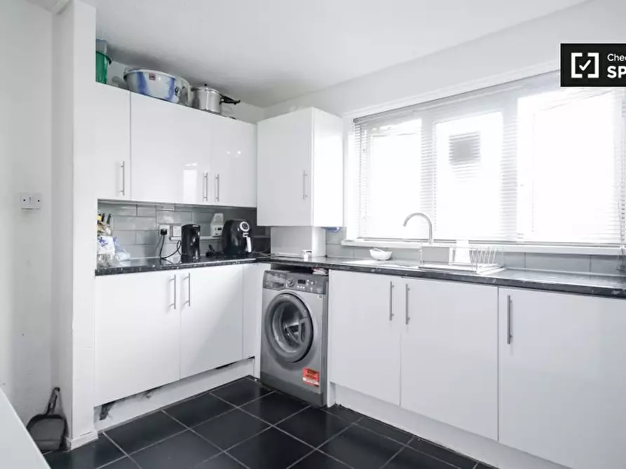 Immagine 13 di Camera condivisa in affitto  in Hungerford Rd a Islington