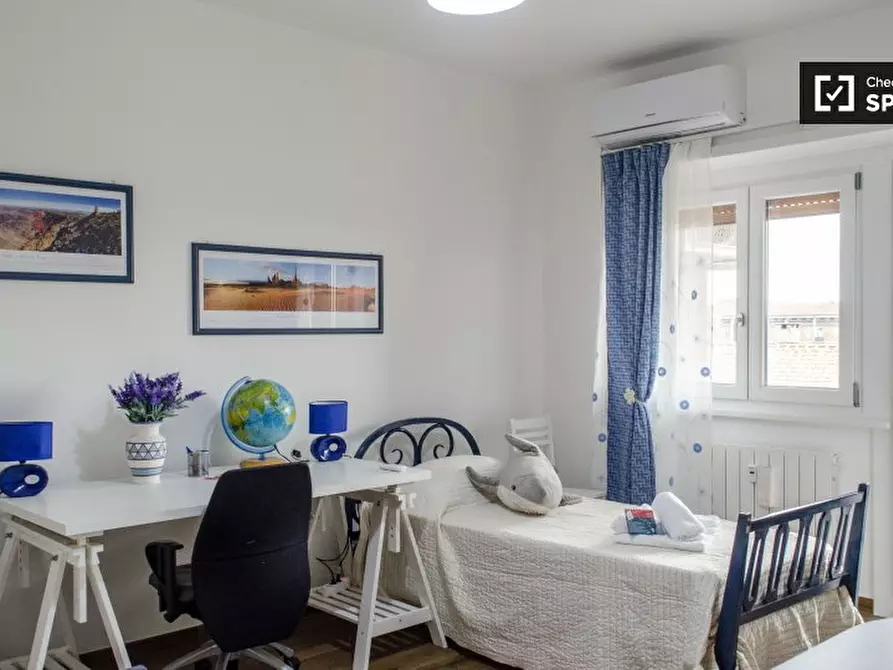 Immagine 14 di Appartamento in affitto  in Via Cornelio Labeone, 00174 Roma RM, Italy a Roma