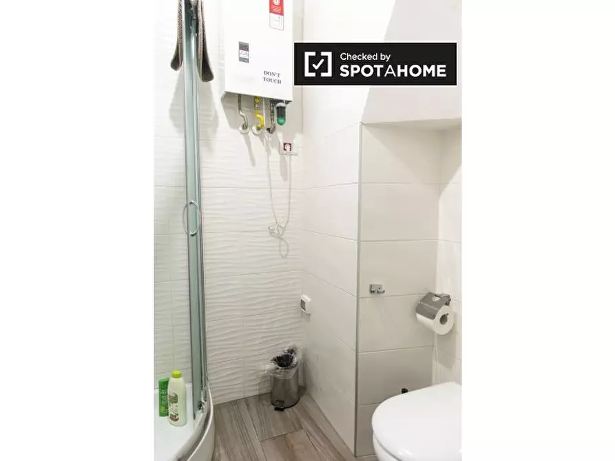 Immagine 10 di Ufficio in affitto  in Via Tunisi a Roma