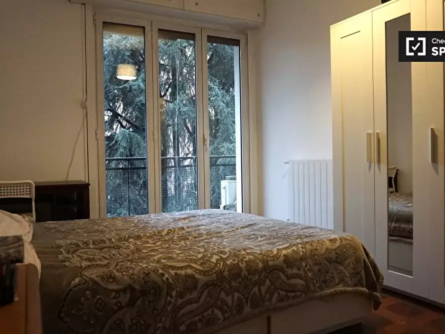 Immagine 1 di Camera condivisa in affitto  in Via Orbetello a Milano