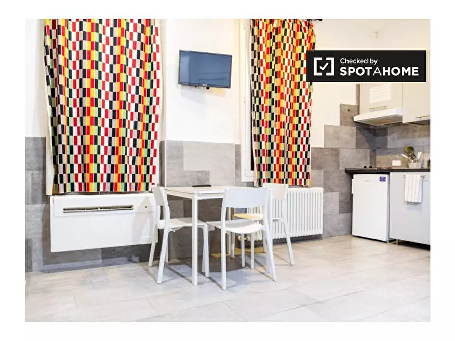 Immagine 2 di Ufficio in affitto  in Via Nazario Sauro a Bologna