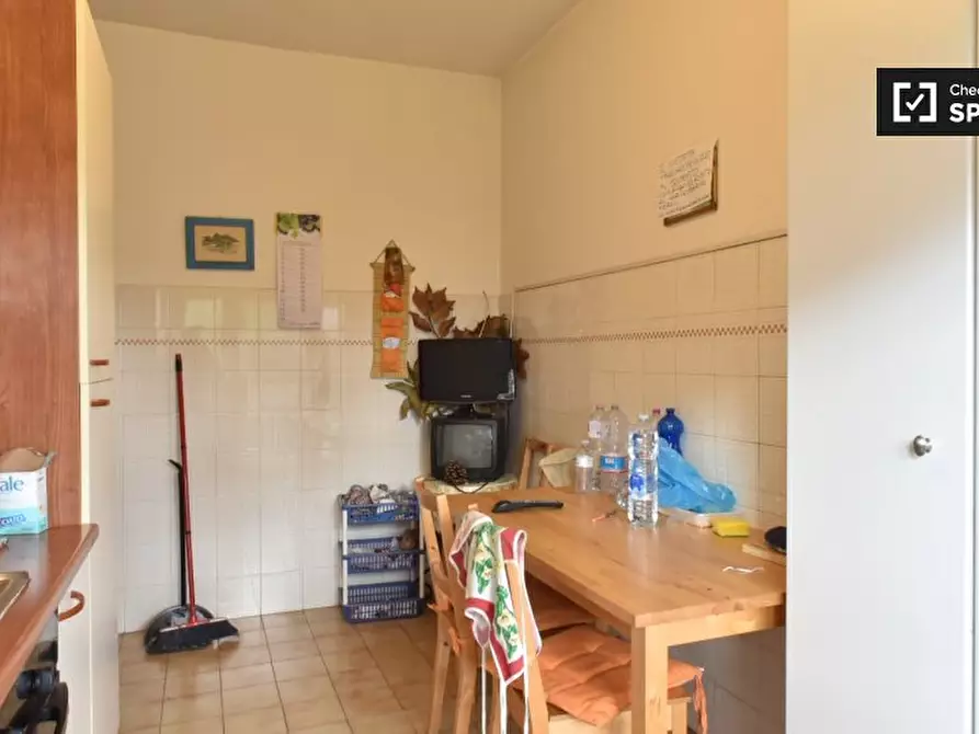 Immagine 6 di Camera condivisa in affitto  in Viale dei Caduti Nella Guerra di Liberazione a Roma