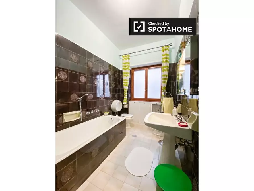 Immagine 10 di Camera condivisa in affitto  in Via Benedetto Musolino a Roma