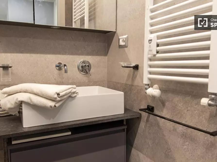 Immagine 13 di Appartamento in affitto  in Via Ugo Bartolomei a Roma