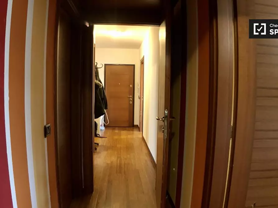 Immagine 15 di Camera condivisa in affitto  in Via Empedocle a Milano