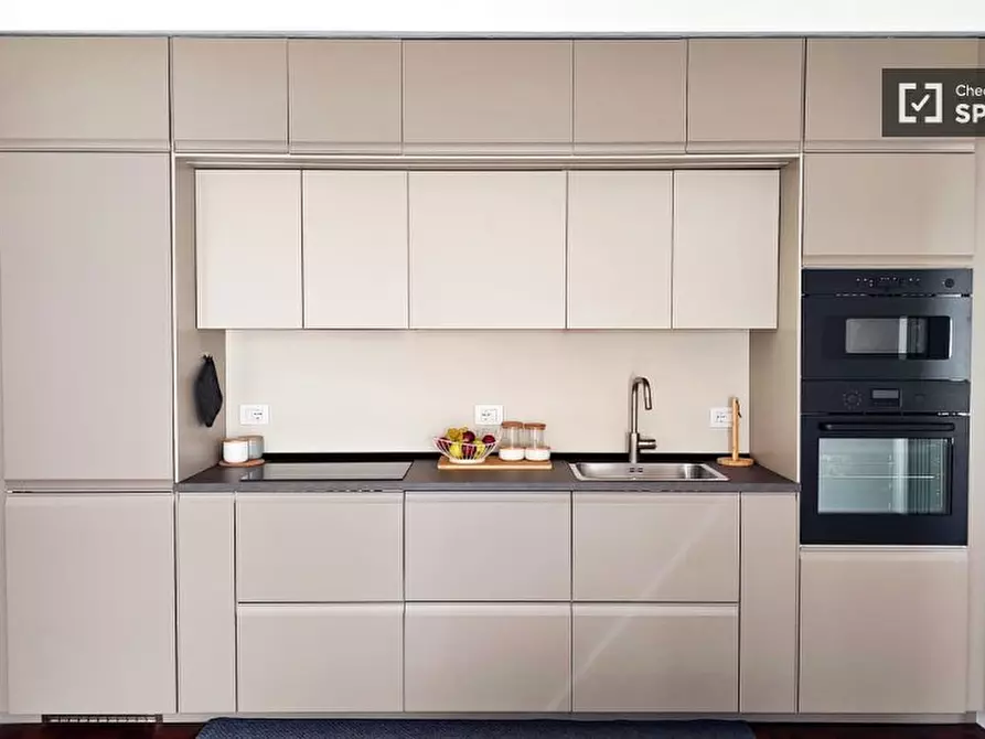 Immagine 10 di Appartamento in affitto  in Via Privata Battista De Rolandi a Milano