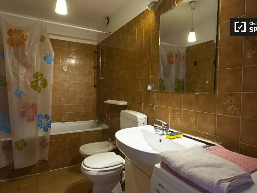 Immagine 16 di Camera condivisa in affitto  in Via Valentino Banal, 00177 Roma RM, Italy a Roma